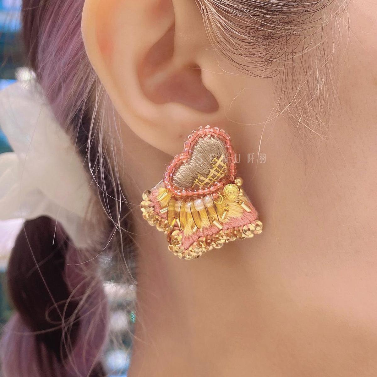 【日本手藝師|日本手作飾物|刺繡|耳飾|耳環】 心心釘珠刺繡耳環