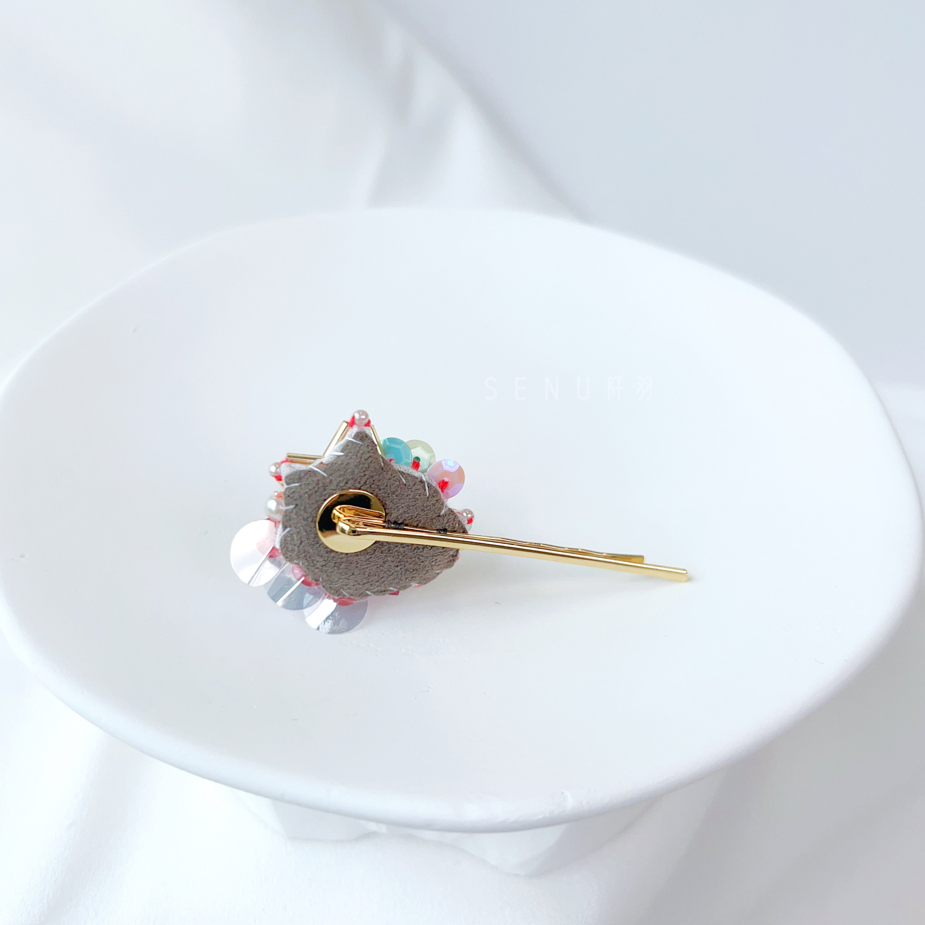 【日本手藝師|日本手作飾物|刺繡|頭飾/髮飾|髮夾】 煙火釘珠刺繡一字髮夾
