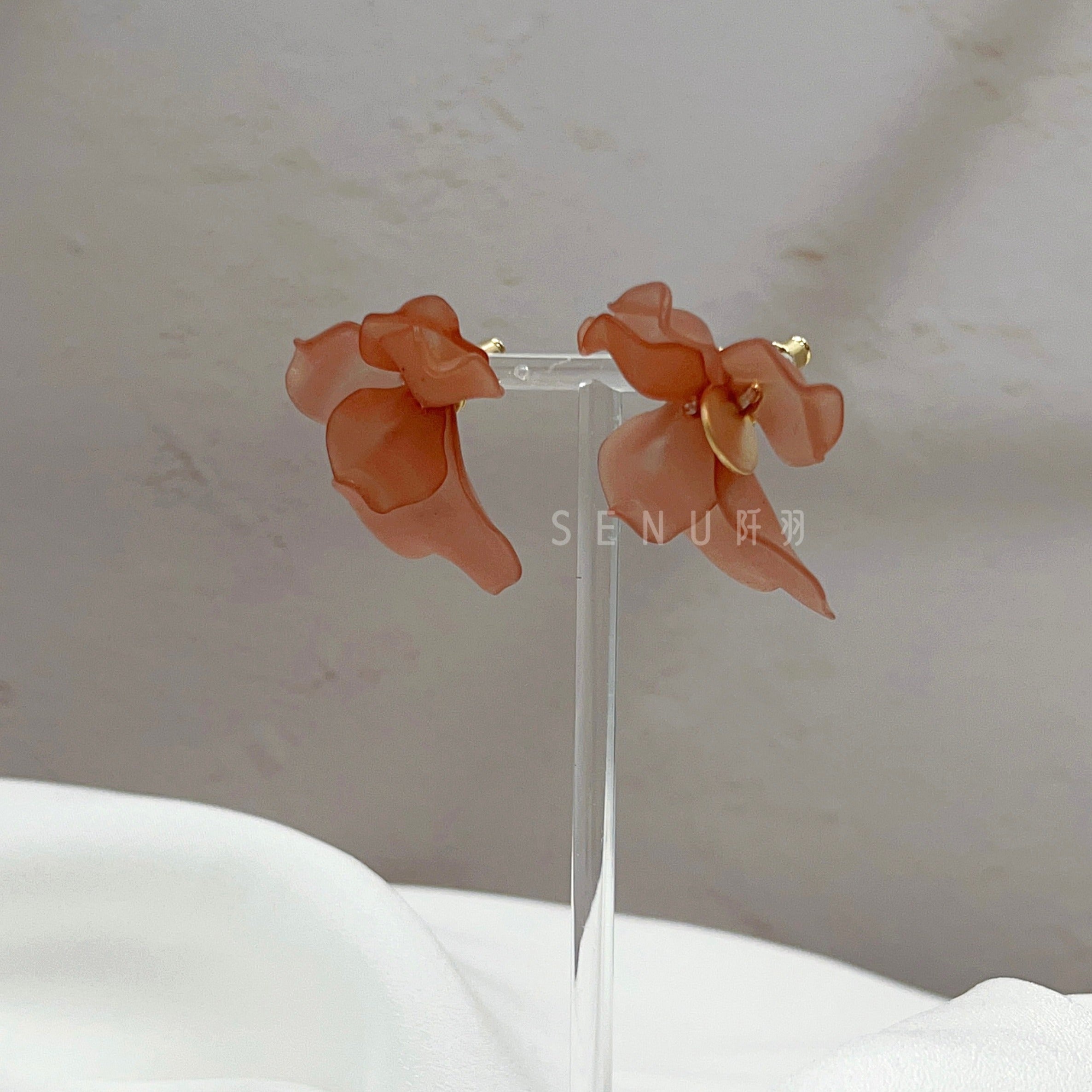 【日本手藝師|日本手作飾物|串珠|耳飾|耳環】 紅色花瓣串珠耳環