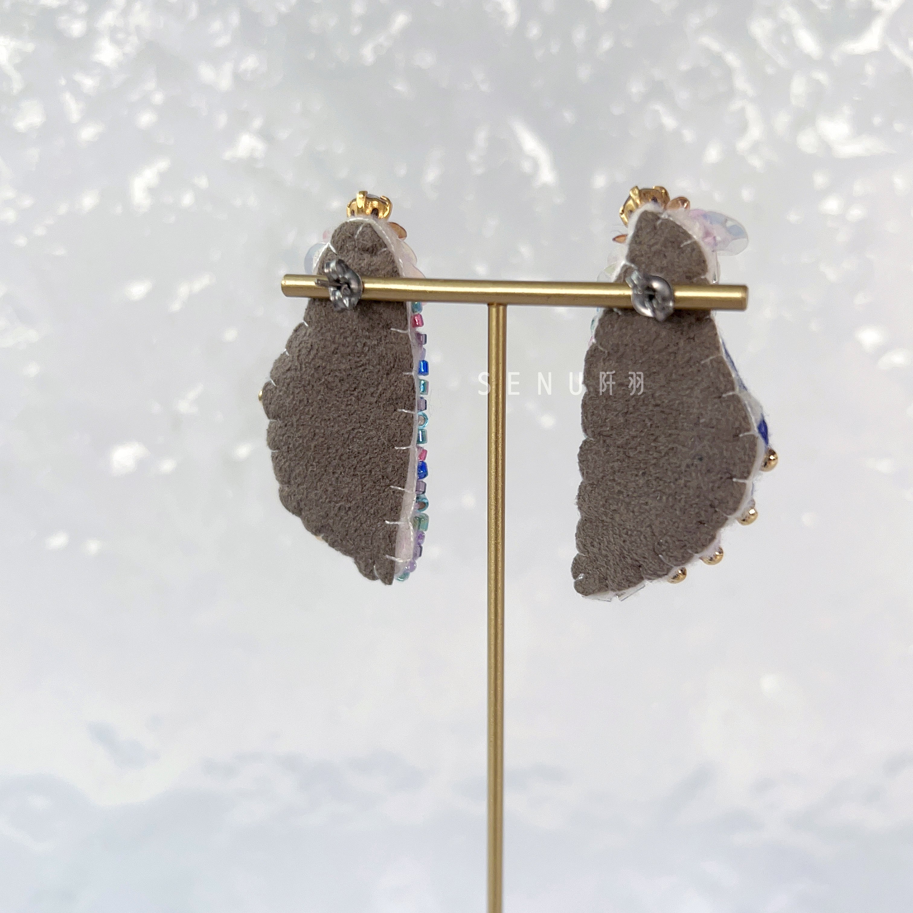 Bow Two Way Pearl Embroidered Earrings