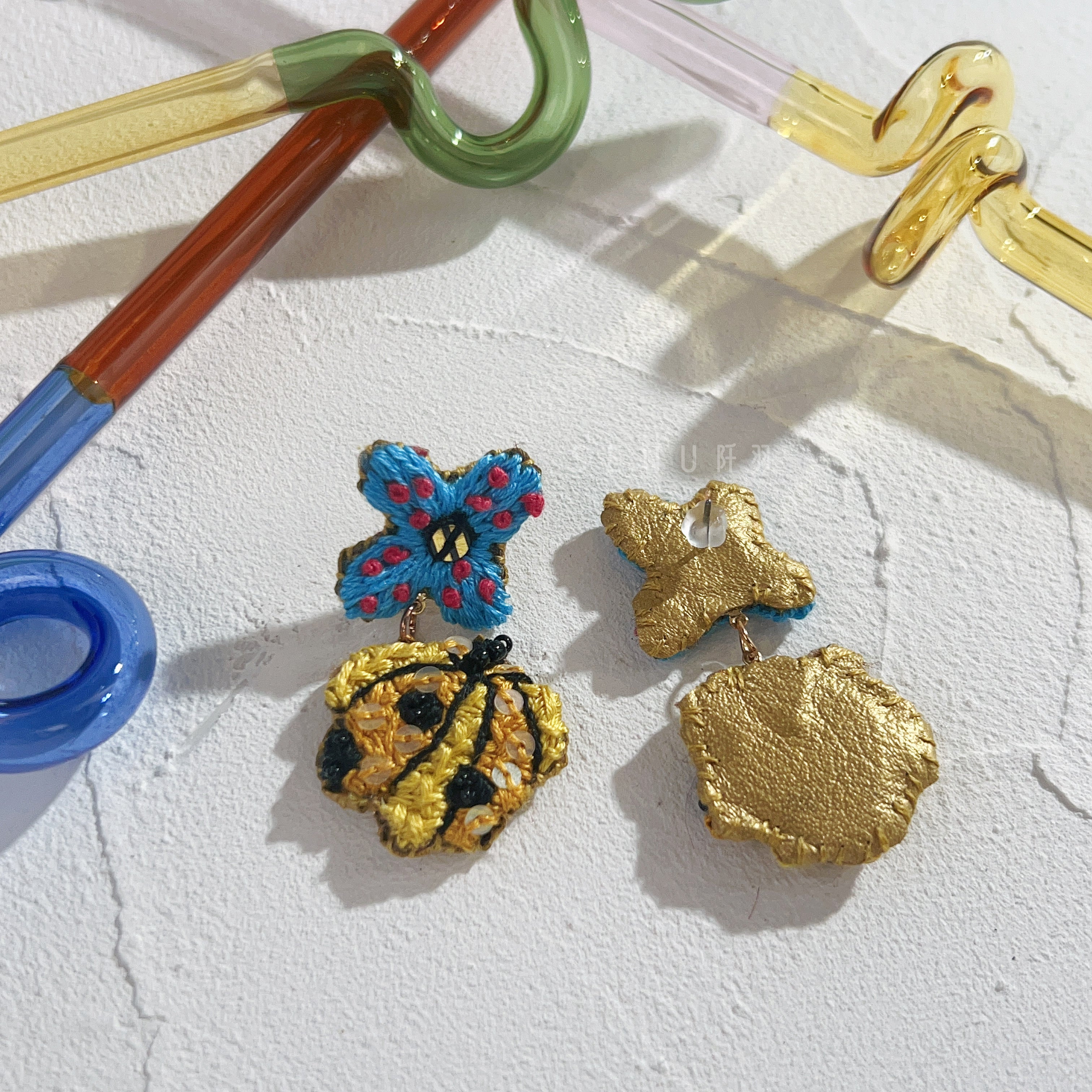 【日本設計師|日本手作飾物|刺繡|耳飾|耳環】 草間彌生風南瓜釘珠刺繡耳環