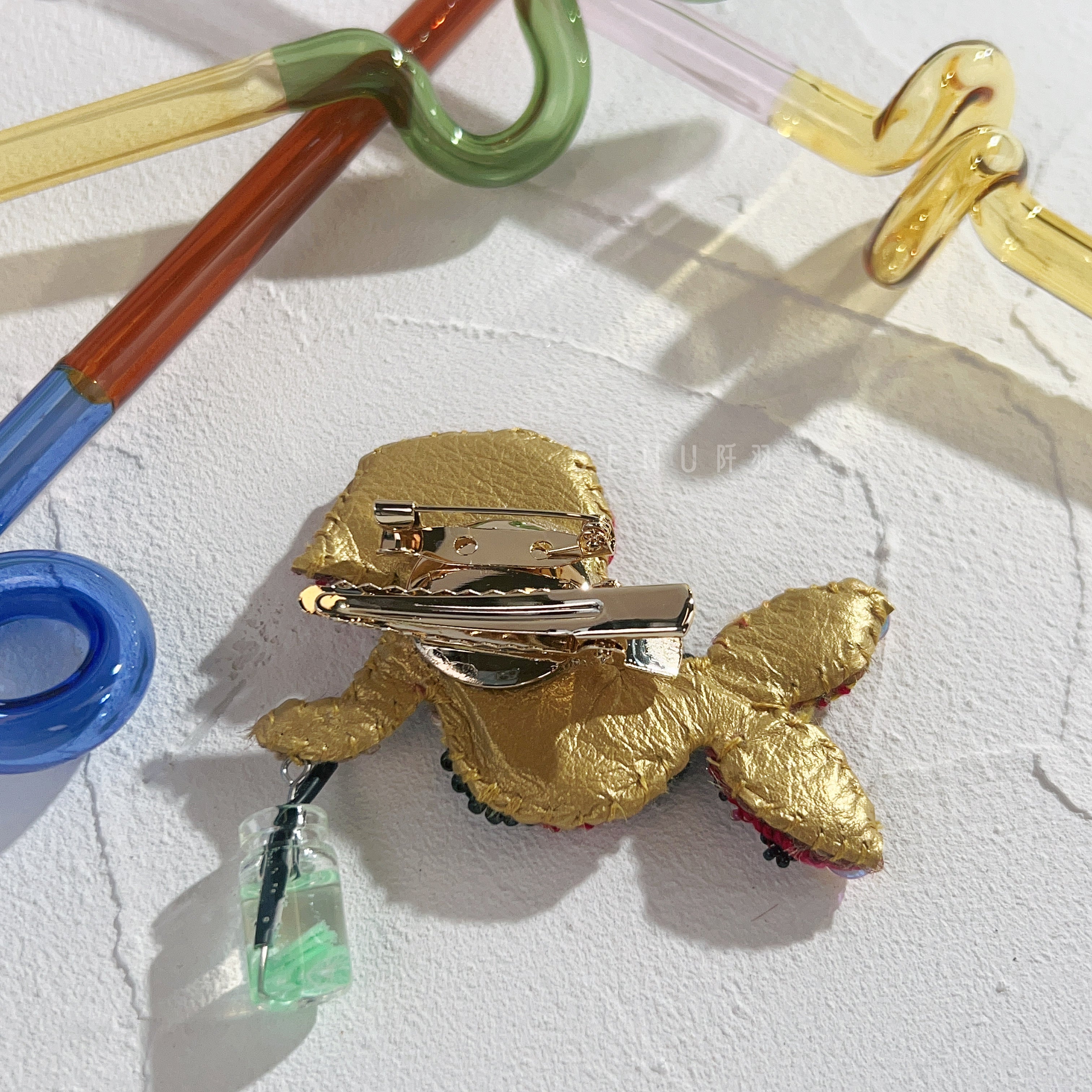 【日本設計師|日本手作飾物|刺繡|髮夾/胸針|兩用】 草間彌生風美人魚兩用髮夾胸針 II