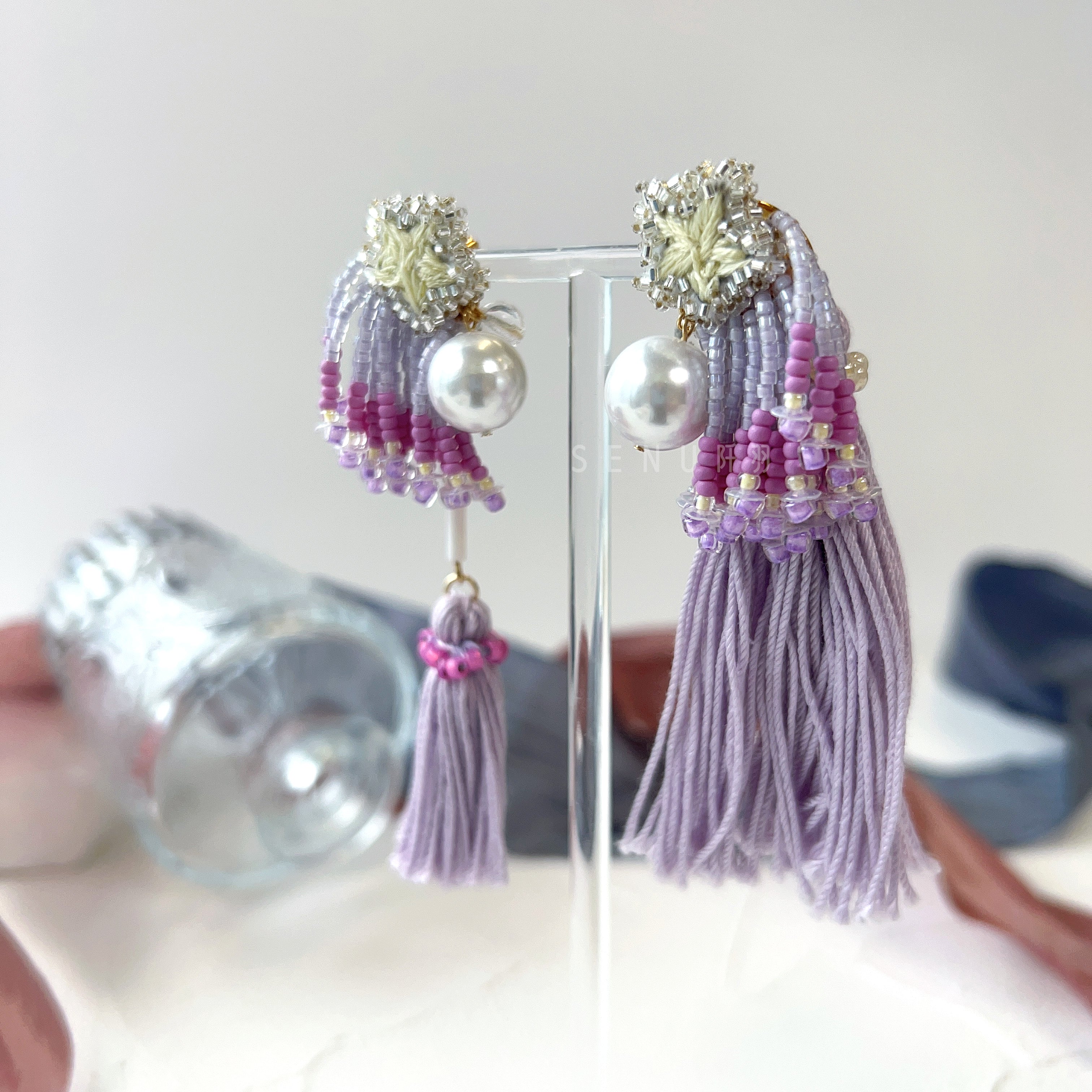 【日本設計師|日本手作飾物|刺繡|耳飾|耳環】 流星流蘇刺繡串珠耳環