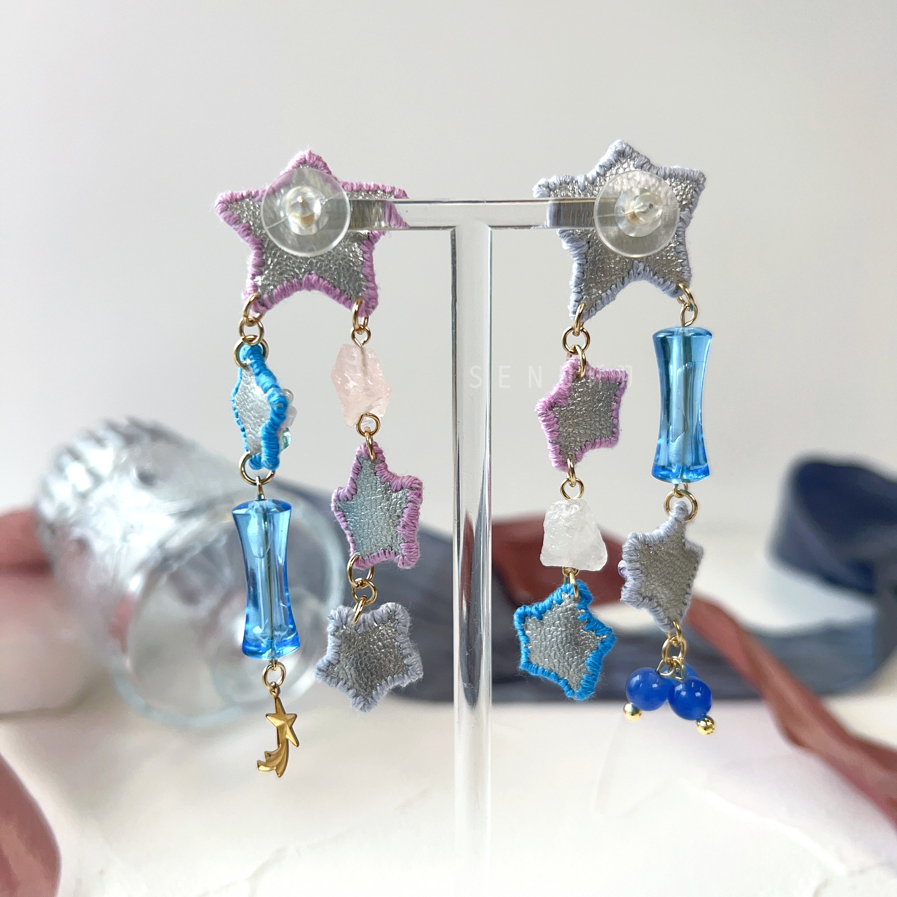 【日本設計師|日本手作飾物|刺繡|耳飾|耳環】 星星串拼天然石刺繡耳環