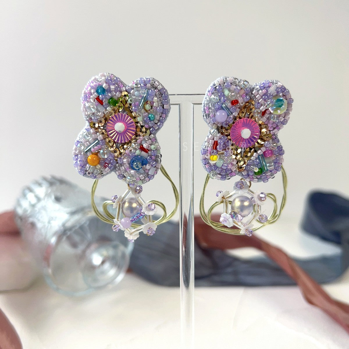 【日本設計師|日本手作飾物|刺繡|耳飾|耳環】 花花刺繡串珠手工耳環
