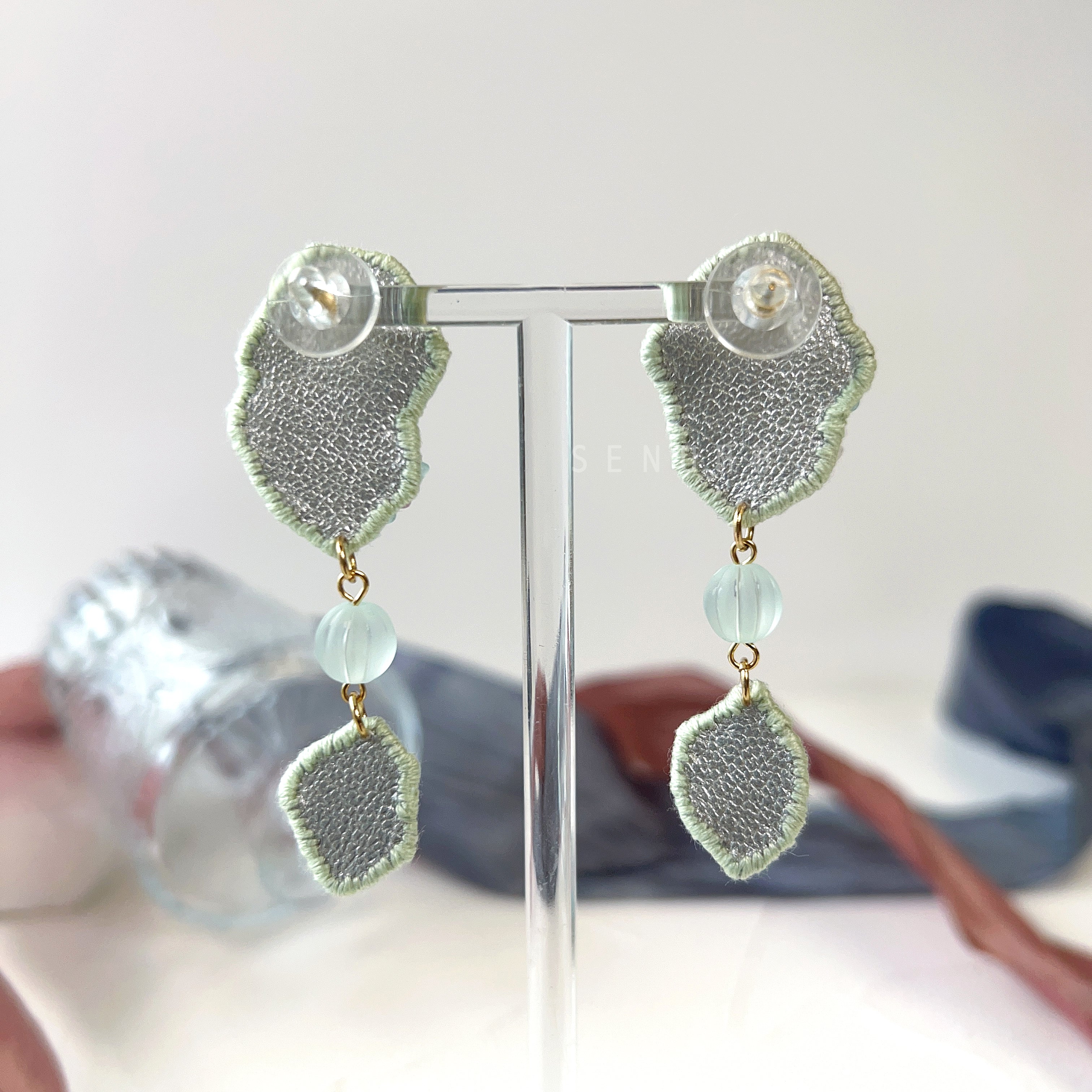【日本設計師|日本手作飾物|刺繡|耳飾|耳環】 不規則米珠刺繡耳環