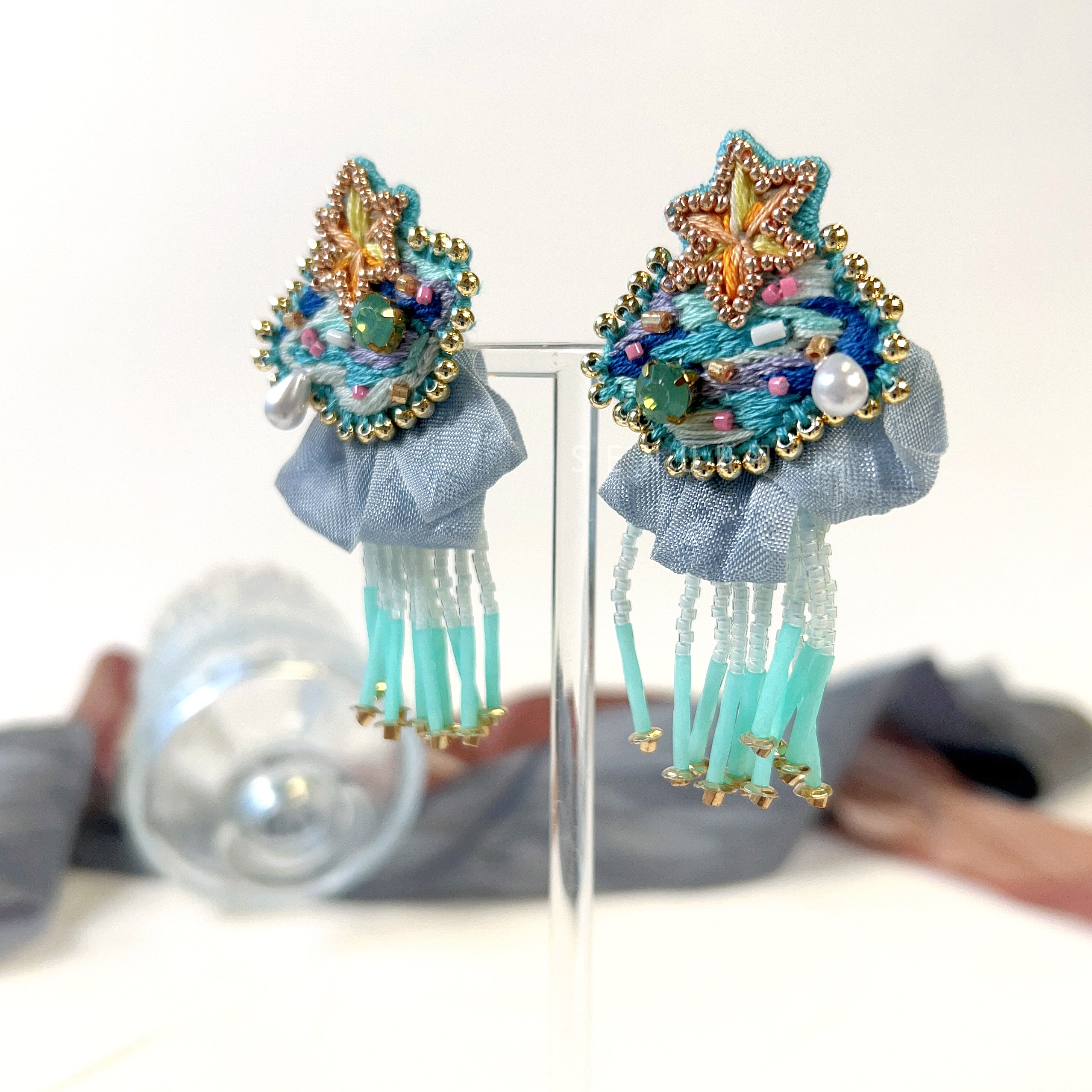 【日本設計師|日本手作飾物|刺繡|耳飾|耳環】 流星串珠流蘇刺繡耳環