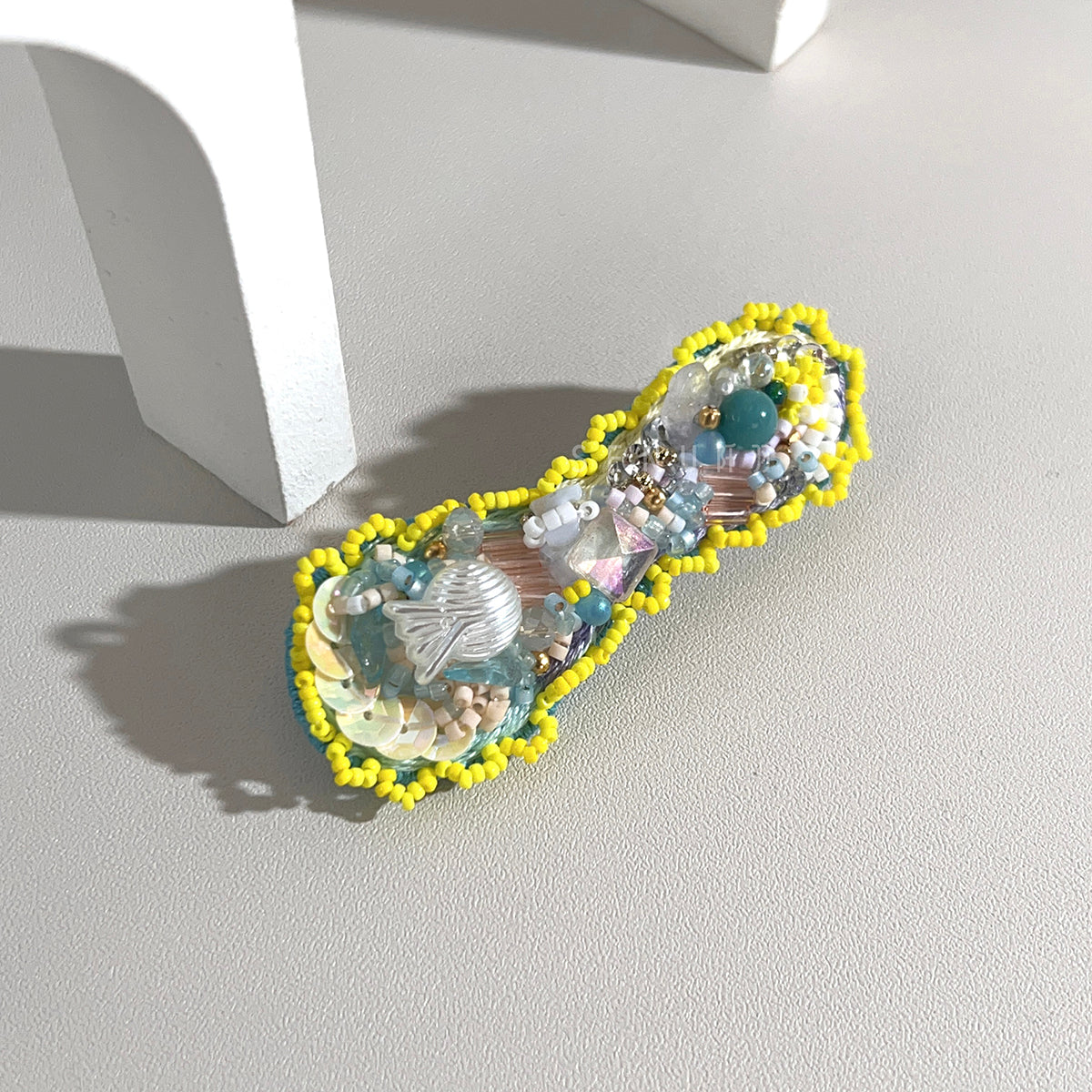 【日本設計師|日本手作飾物|刺繡|頭飾/髮飾|髮夾】 花生形波浪邊珠繡髮夾