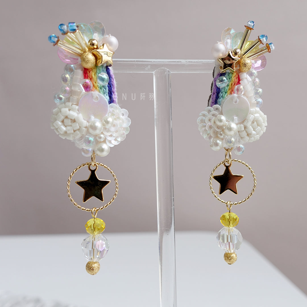 【日本手藝師|日本手作飾物|刺繡|耳飾|耳環】 彩虹星星刺繡釘珠手作耳環