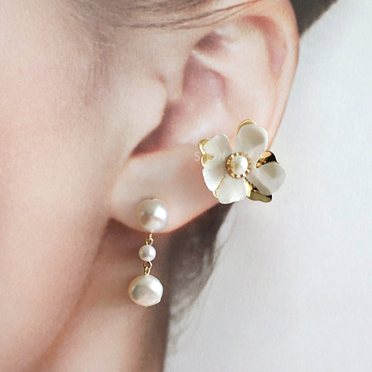 [Japanese craftsman｜Japanese handmade｜bridal accessories｜fabric flowers｜earrings｜earrings] Freshwater Pearl Fabric Three-piece Earrings Set