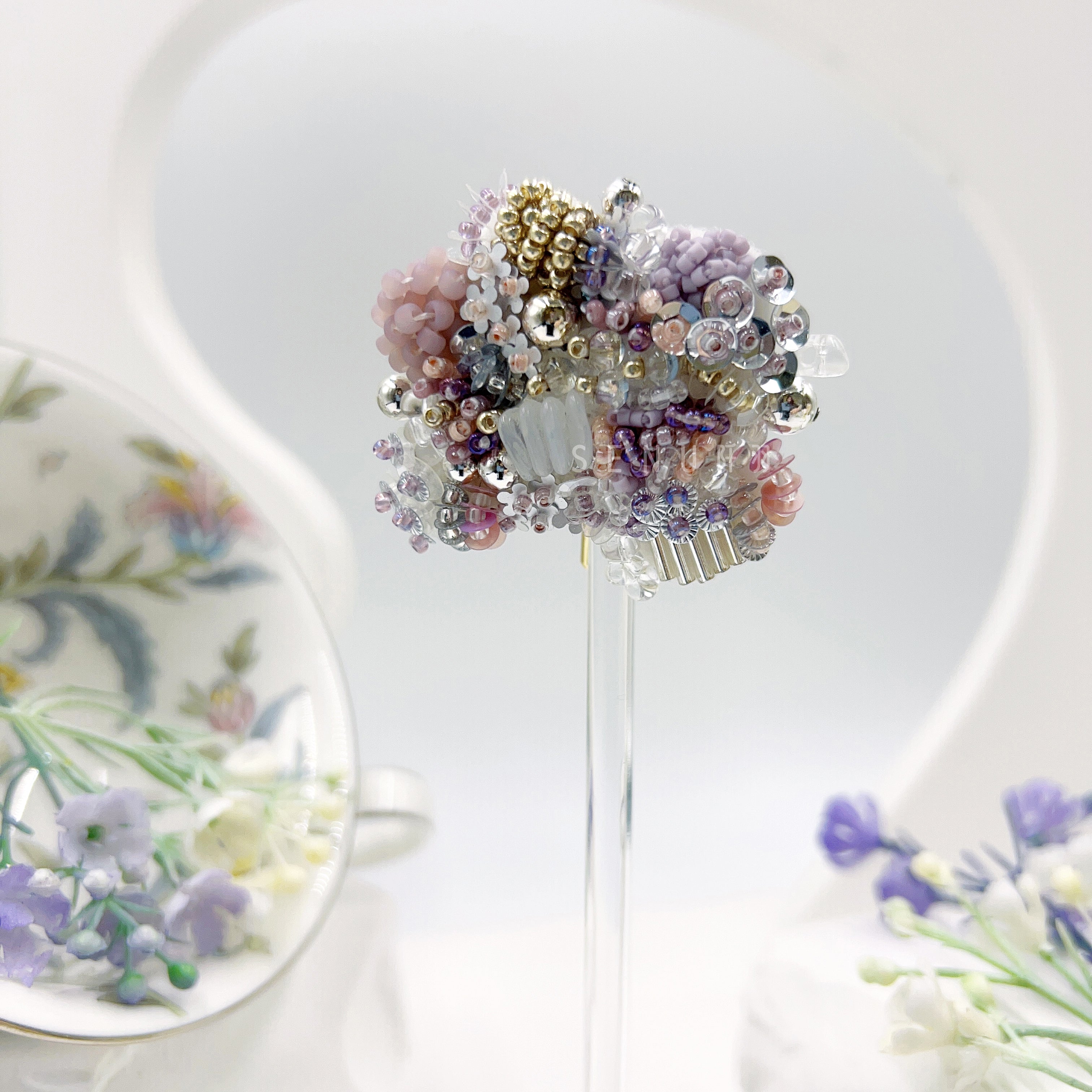 [Japanese Designer | Japanese Handmade Accessories | Beads | Headwear/Hair Accessories | Hair Buttons] Huaqun Beaded Hair Buttons