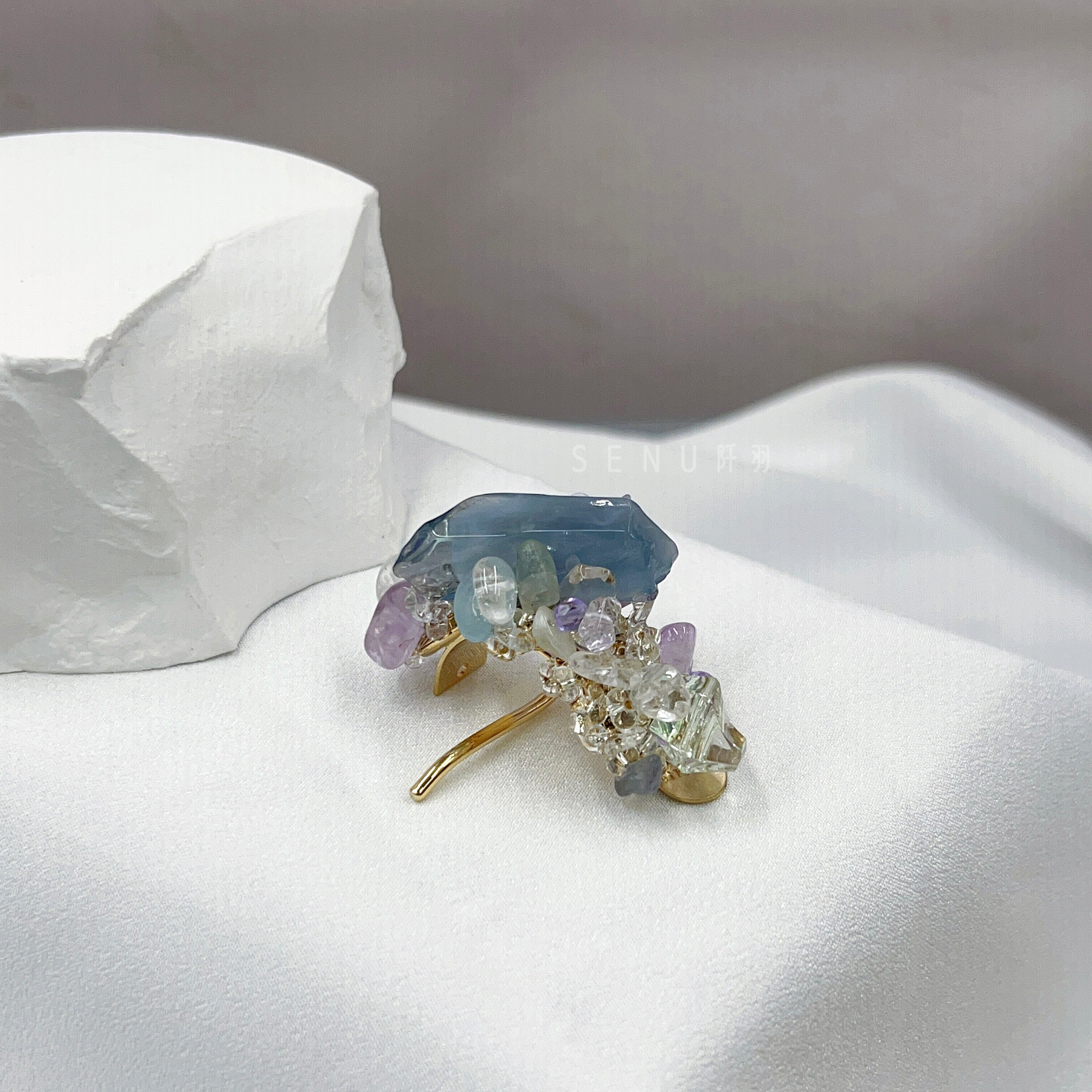 [Japanese craftsman｜Japanese handmade accessories｜Beads｜Headwear/hair accessories｜Hair buttons] Imitation mineral stone beaded hair buttons