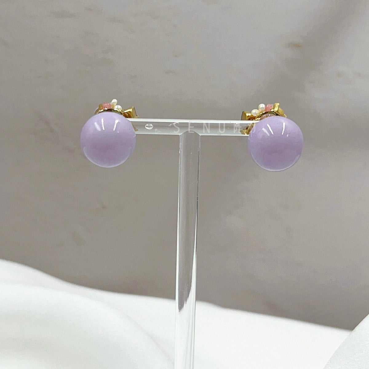[Japanese craftsman | Japanese handmade jewelry | Beads | Earrings | Earrings] Color-blocked claw diamond beaded earrings