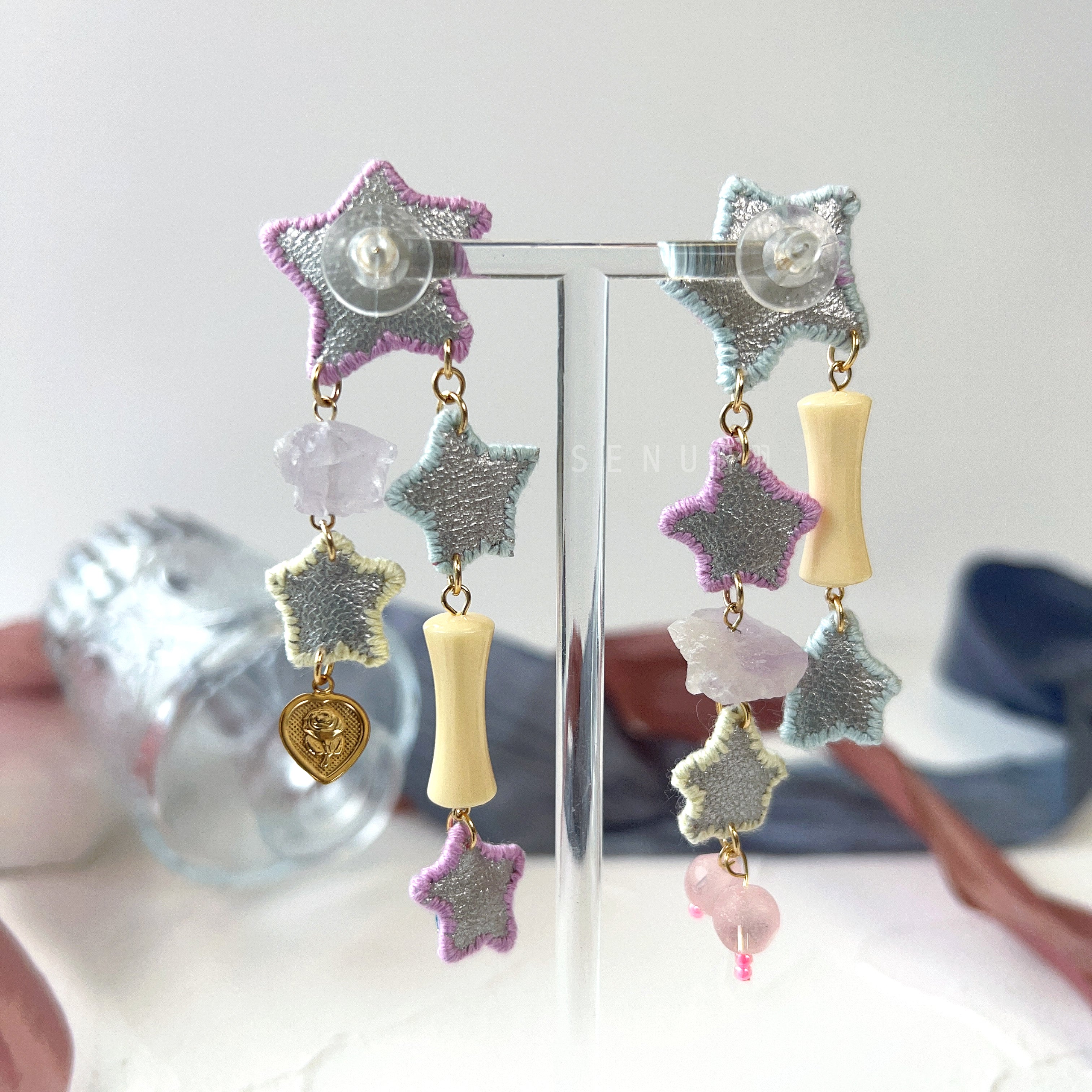 [Japanese Designer | Japanese Handmade Accessories | Embroidery | Earrings | Earrings] Stars and natural stone embroidery earrings