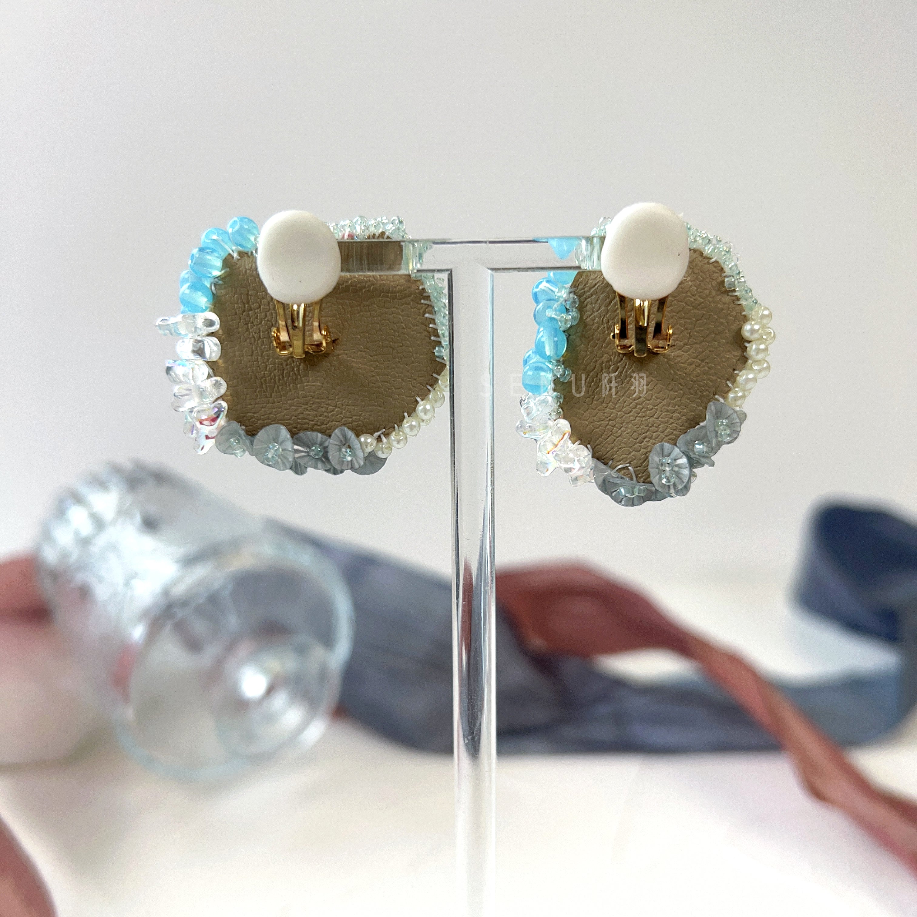 [Japanese Designer | Japanese Handmade Accessories | Embroidery | Earrings | Earrings] Geometric plaid bead embroidery earrings