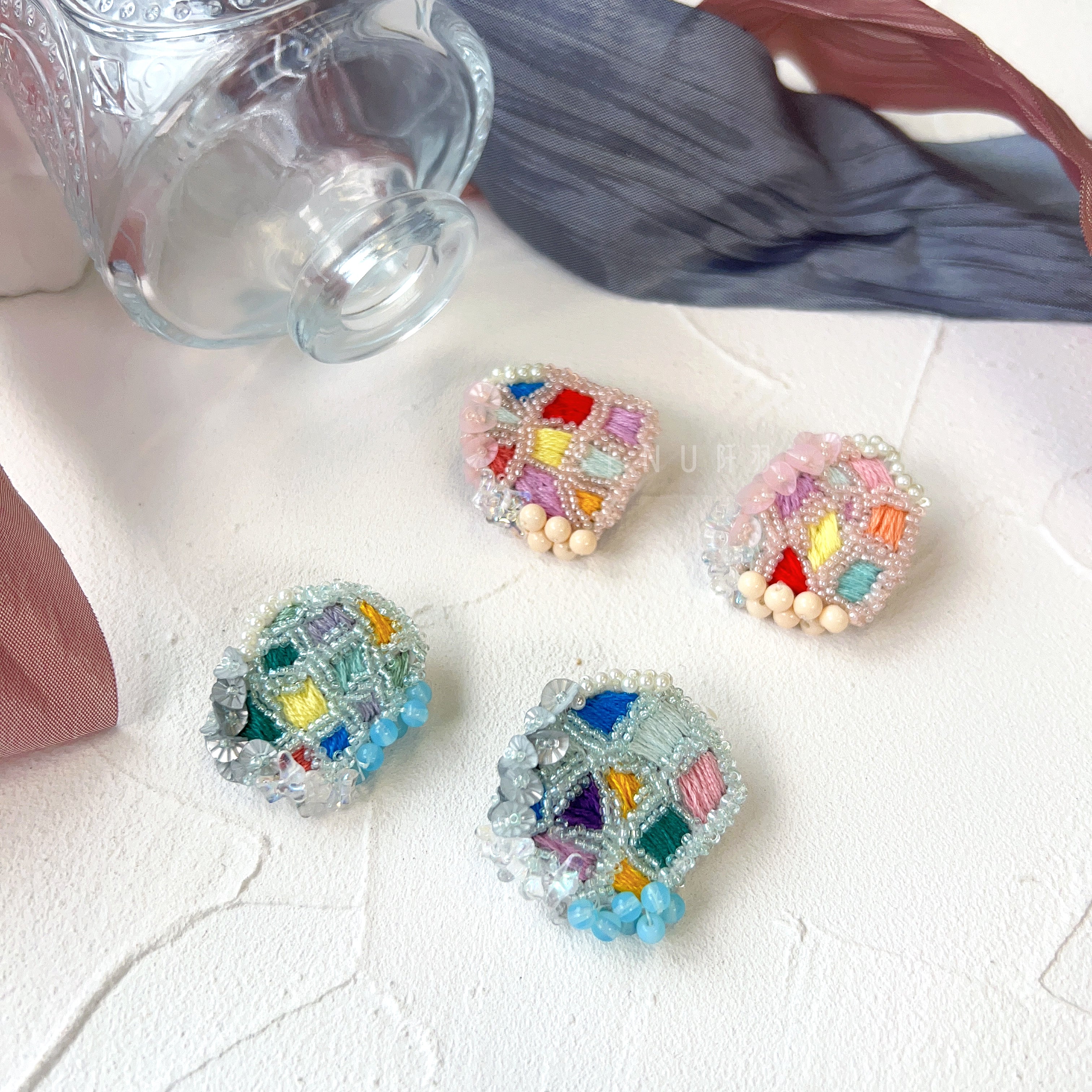 [Japanese Designer | Japanese Handmade Accessories | Embroidery | Earrings | Earrings] Geometric plaid bead embroidery earrings