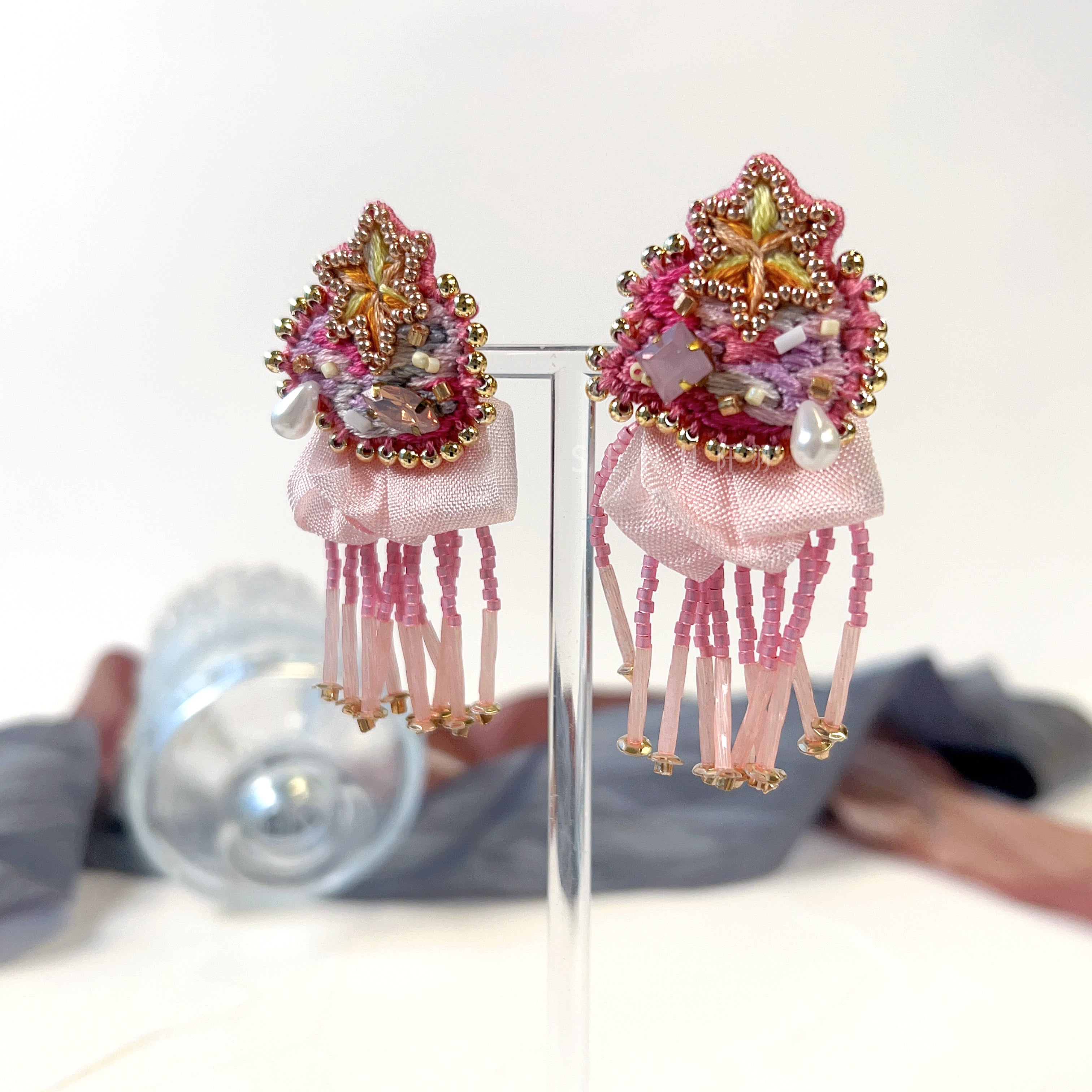 [Japanese Designer | Japanese Handmade Accessories | Embroidery | Earrings | Earrings] Meteor Beaded Tassel Embroidered Earrings
