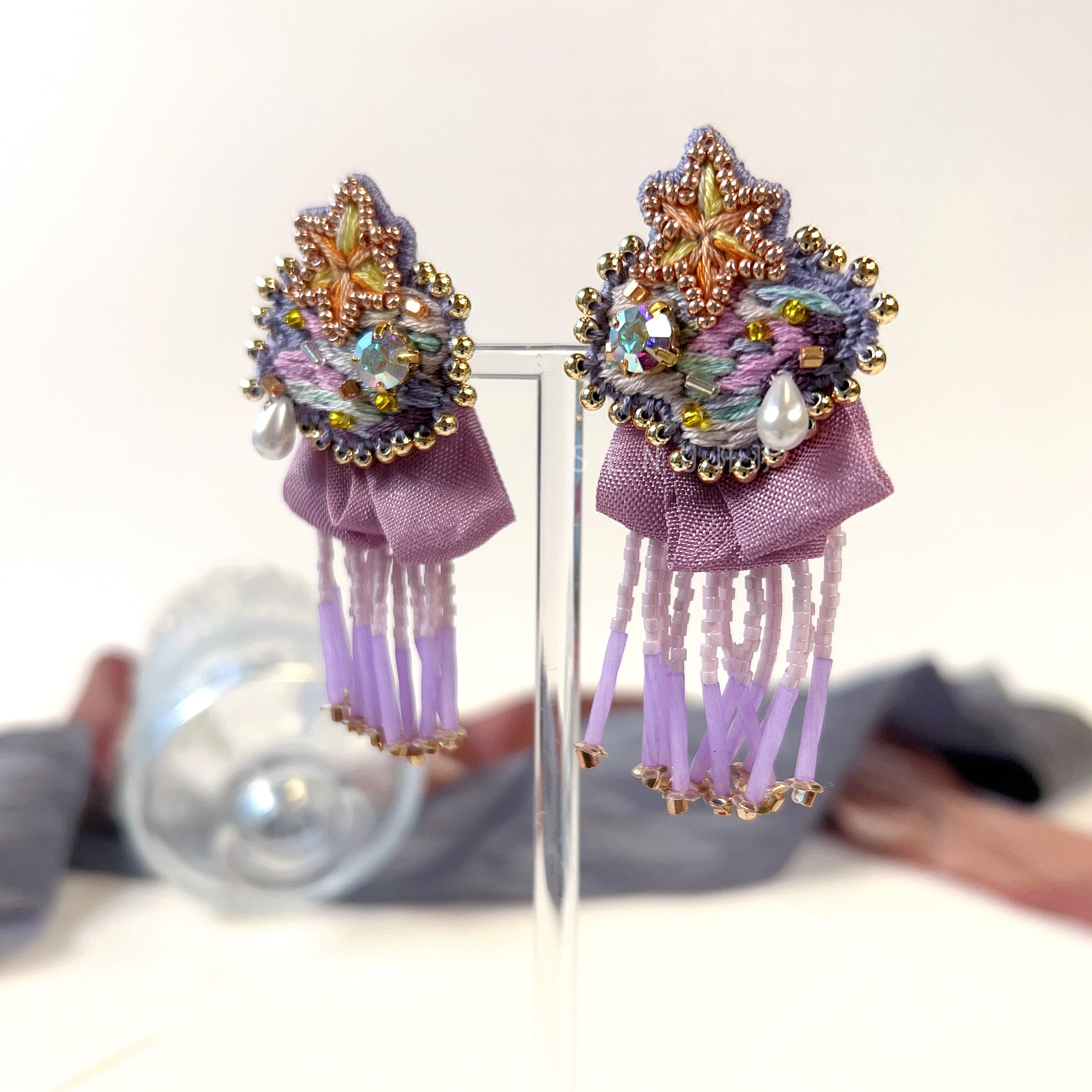 [Japanese Designer | Japanese Handmade Accessories | Embroidery | Earrings | Earrings] Meteor Beaded Tassel Embroidered Earrings