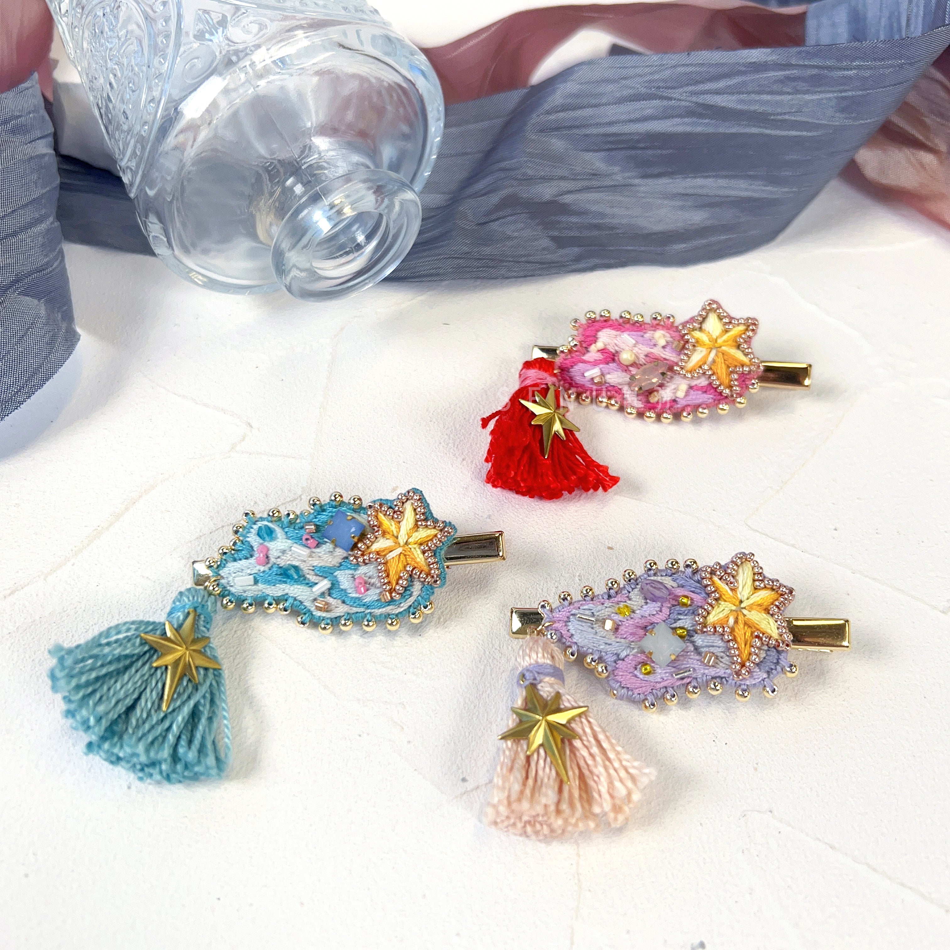 [Japanese Designer | Japanese Handmade Accessories | Embroidery | Headwear/Hair Accessories | Hair Clips] Meteor Tassel Embroidered Beaded Hair Clip