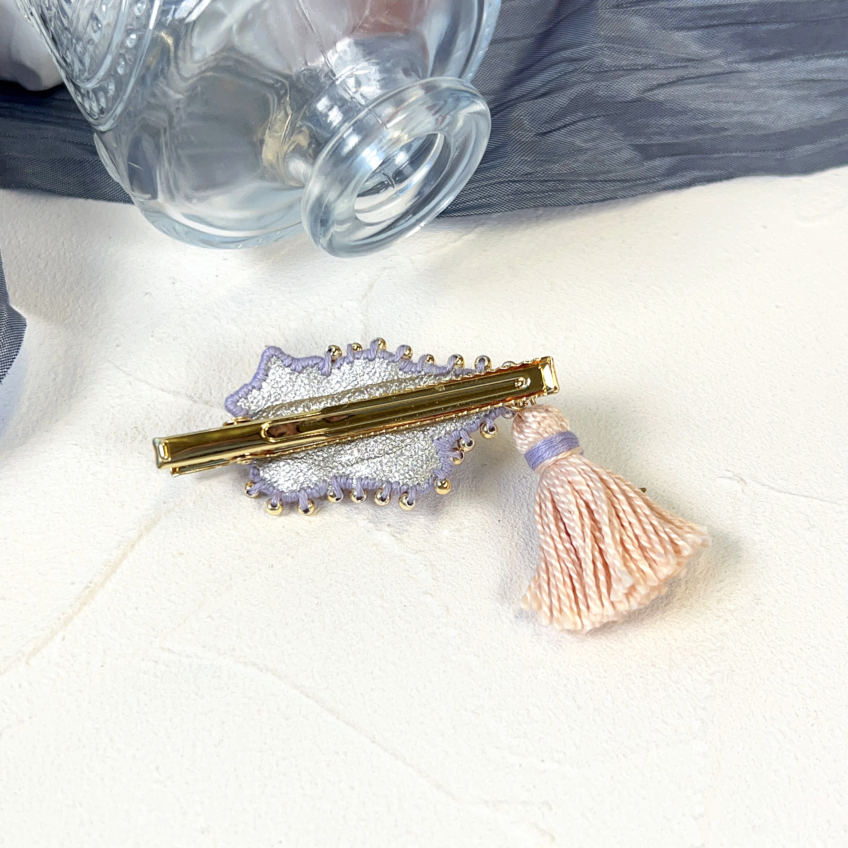 [Japanese Designer | Japanese Handmade Accessories | Embroidery | Headwear/Hair Accessories | Hair Clips] Meteor Tassel Embroidered Beaded Hair Clip