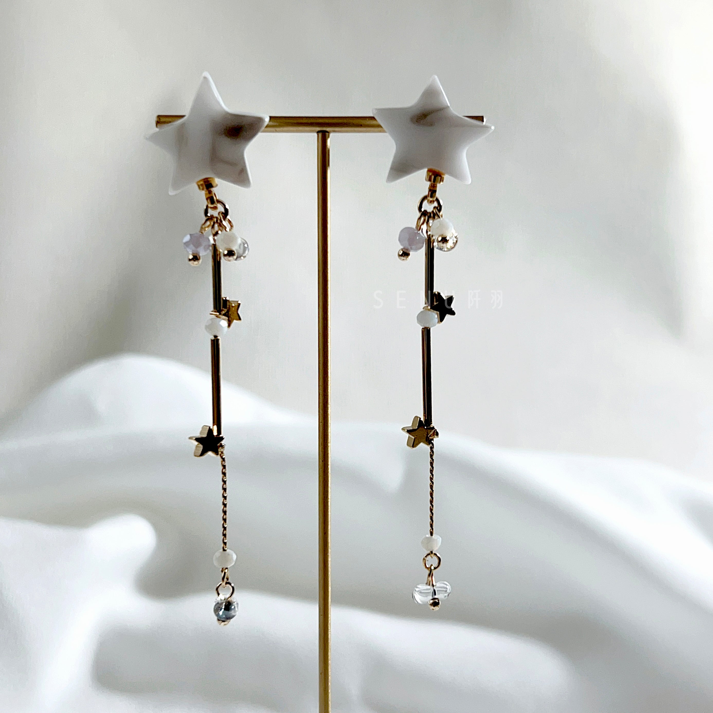 [Senu Limited Edition] White Star Drop Tube Beaded Earrings