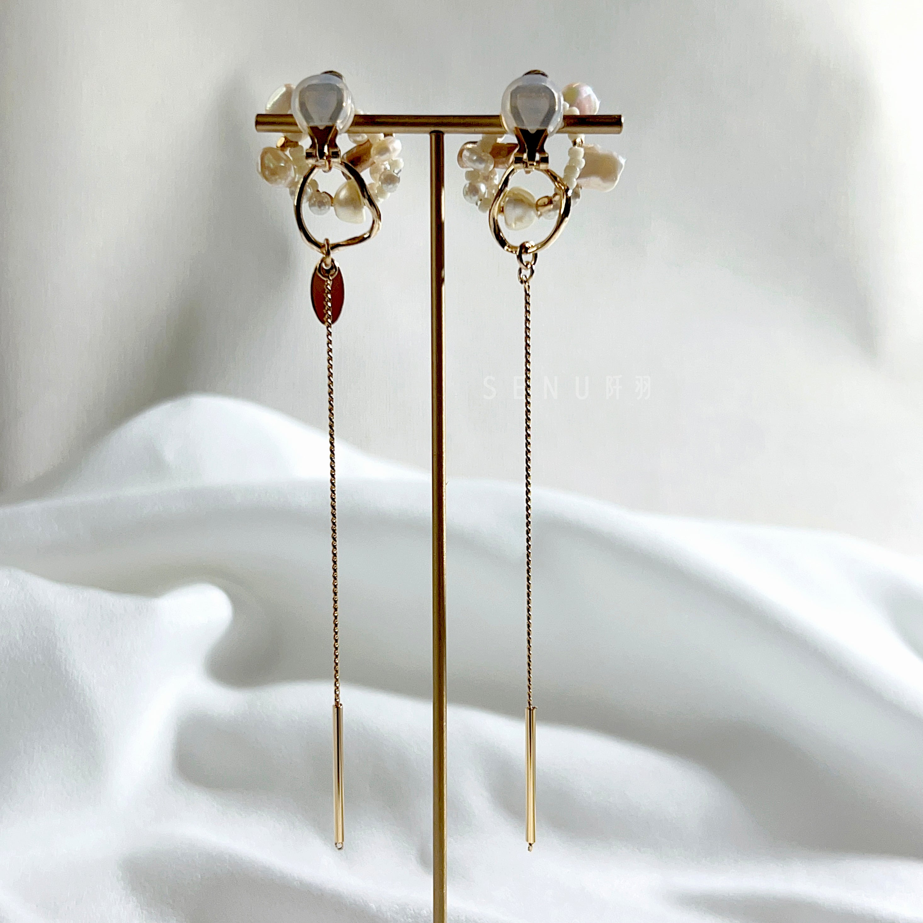 [Japanese craftsman｜Japanese handmade accessories｜Beads｜Earrings｜Earrings] Pearl ring hanging chain beaded earrings